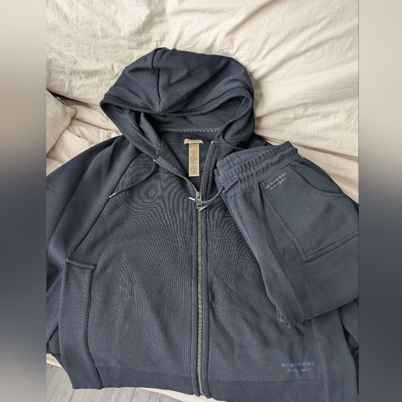 Burberry Women's Sweatshirt Poncho and Capri Set- Navy - Picture 13 of 14